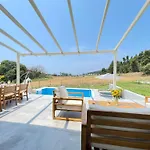 Maria Villa