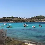 Maria Villa *