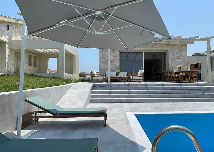 Maria Villa Elani